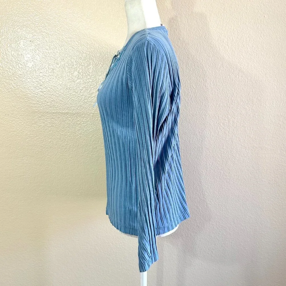 Adriane Dilafield Vtg Y2K Blue Beaded Bow Long-sleeved Top
